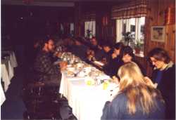 Speisesaal mit Tafel f�r unsere Gruppe
